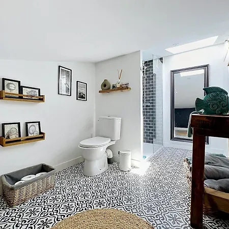 Magnifique Maison, Spacieuse, A 3mn Du *