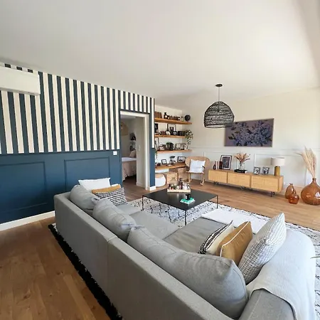 Magnifique Maison, Spacieuse, A 3mn Du *